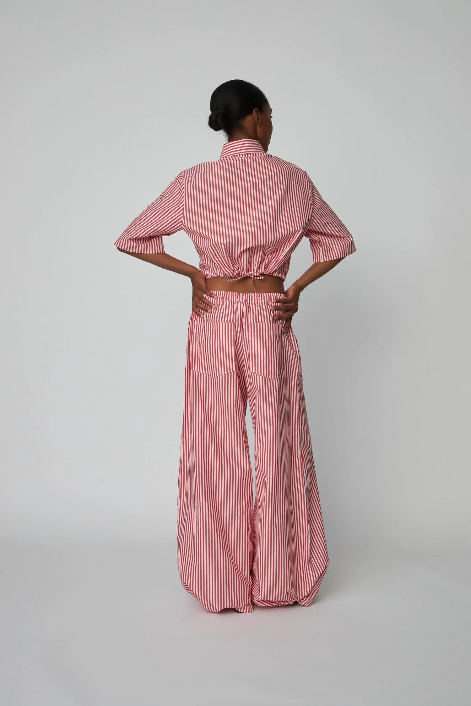 Cropped Striped Cotton Shirt - Red Stripes - Image 3