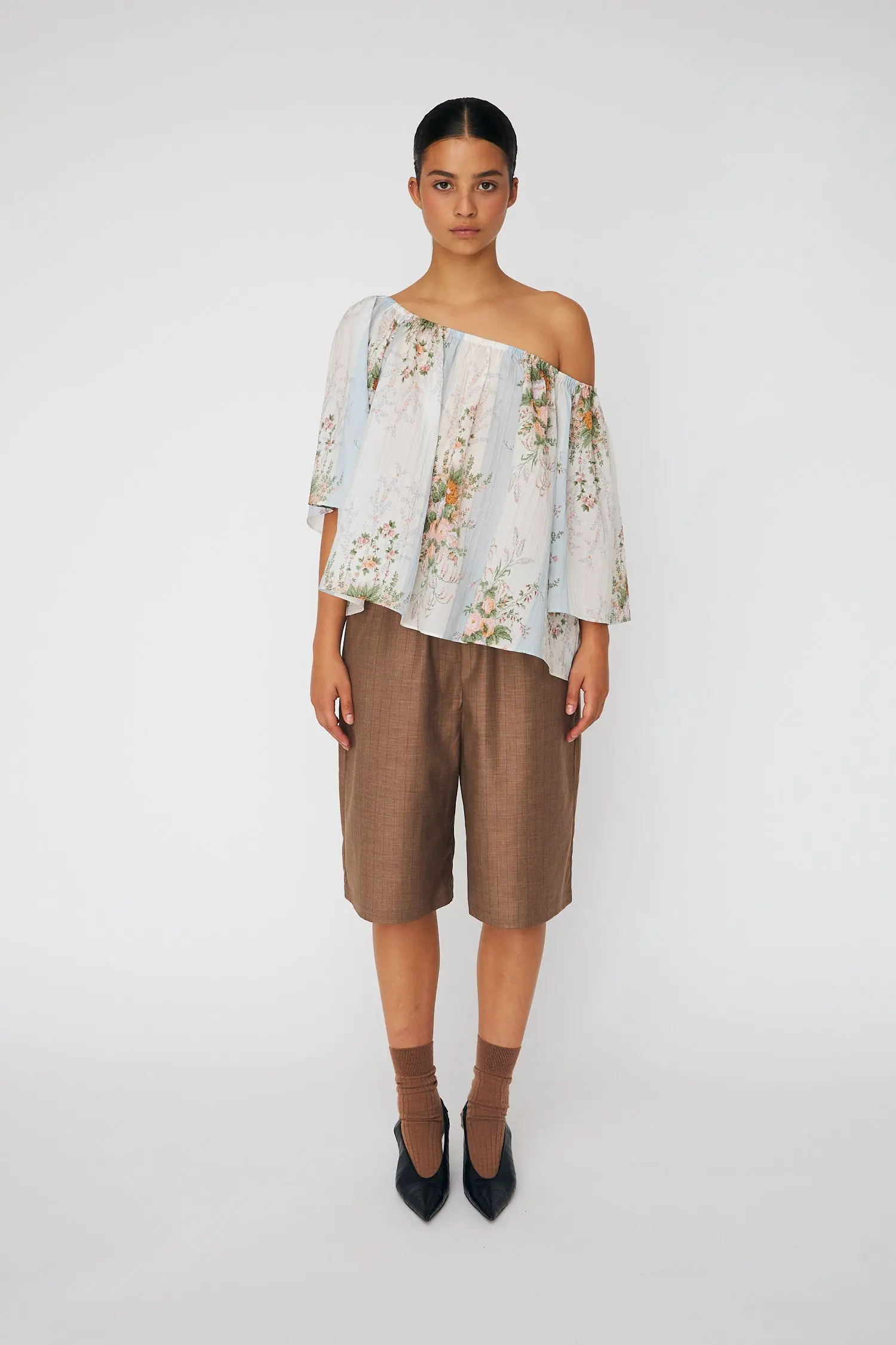 Loose Blouse with drop Shoulders - Creme Multicolour Flowers - Image 2
